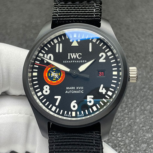 IWCコピー パイロット・ウォッチ・マークXVIII“ストライク・ファイター・ タクティクス・インストラクター”IW324705